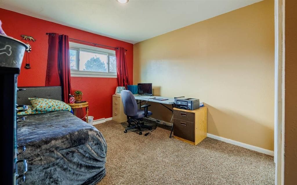 309 Carmon Ave — photo 18 of 25