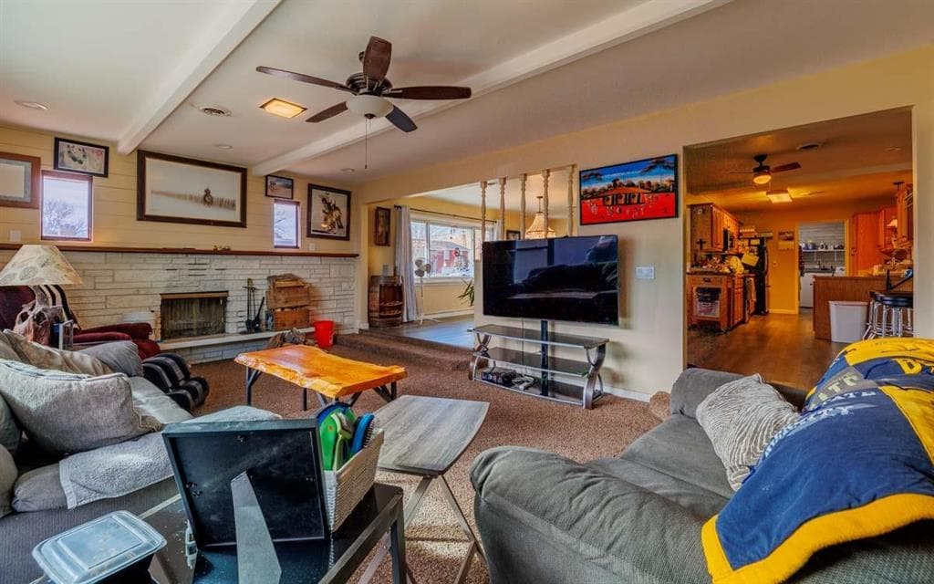 309 Carmon Ave — photo 3 of 25