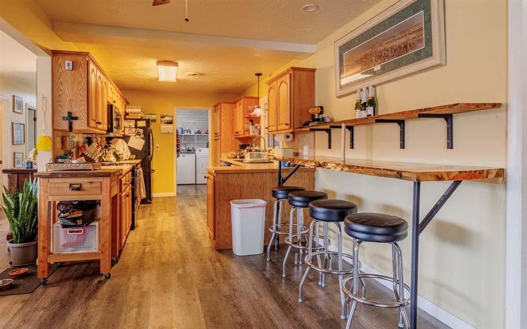 309 Carmon Ave — photo 6 of 25