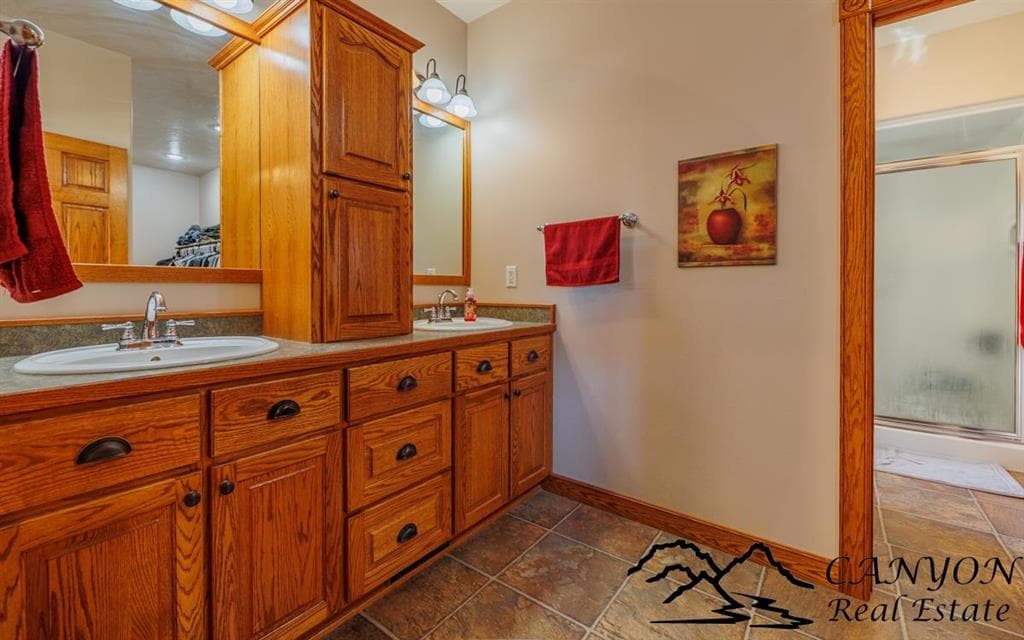 6 Viking Dr — photo 25 of 25