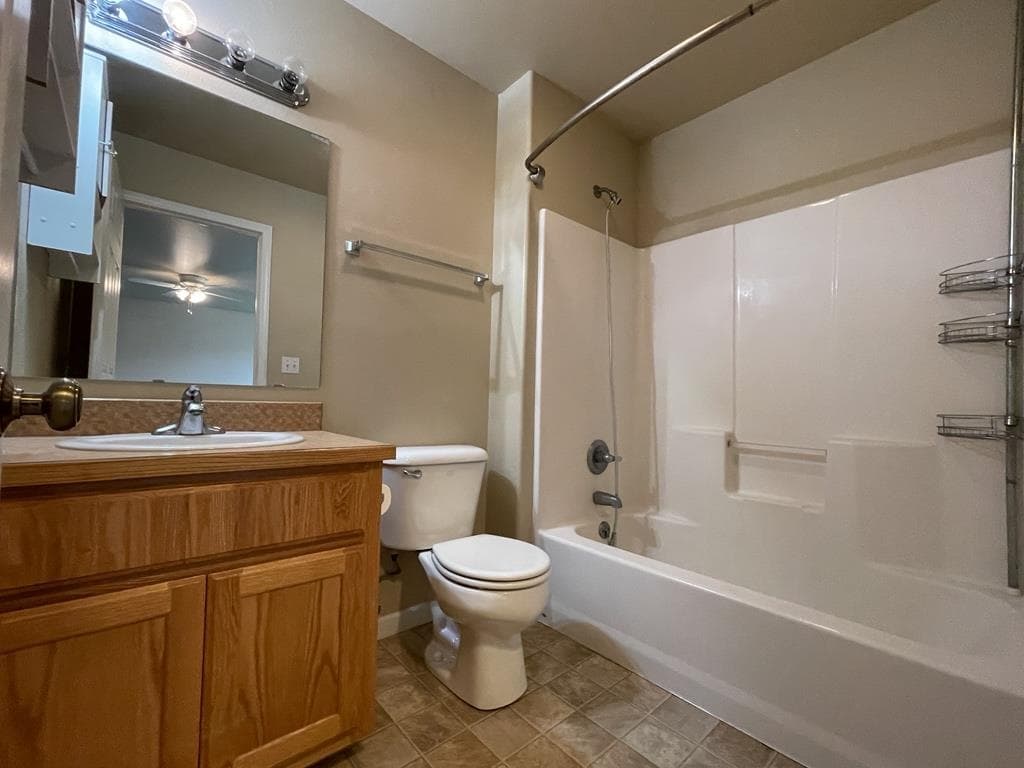 2956 Kent Ave — photo 8 of 14