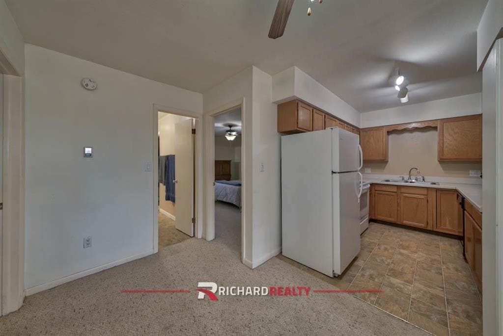 1925 Pioneer Ave — photo 6 of 16