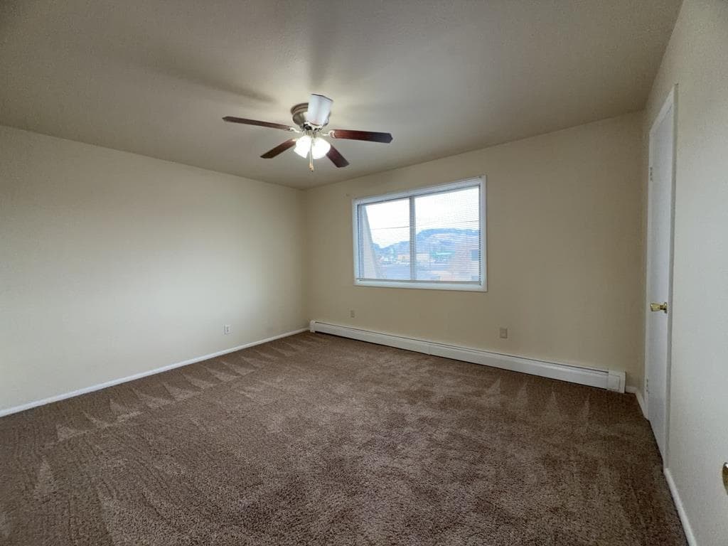 1825 Mountain View Dr — photo 10 of 25