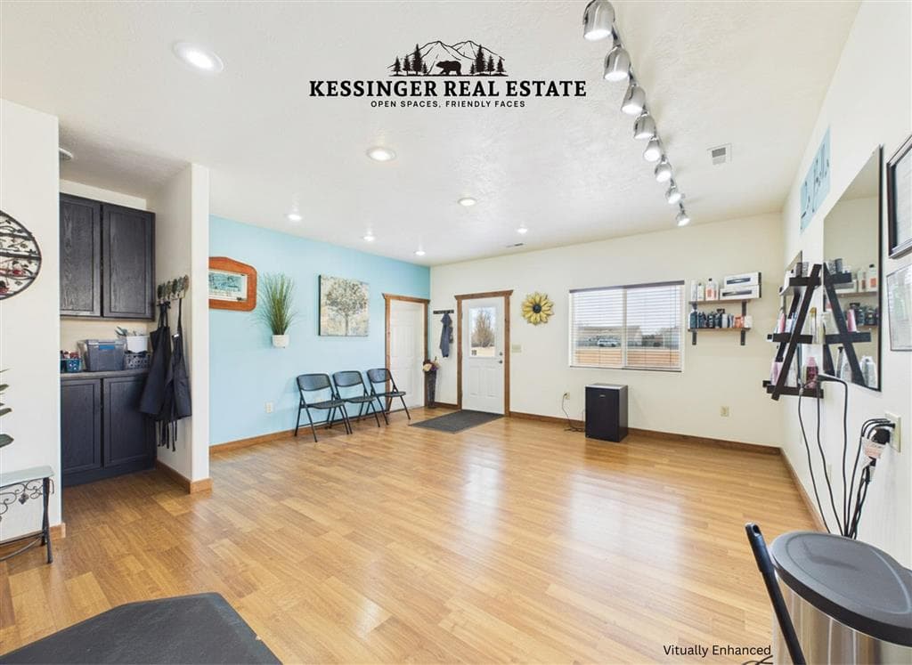 341 N Division St — photo 6 of 25