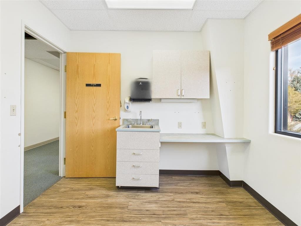 156 N 6th St — photo 15 of 24