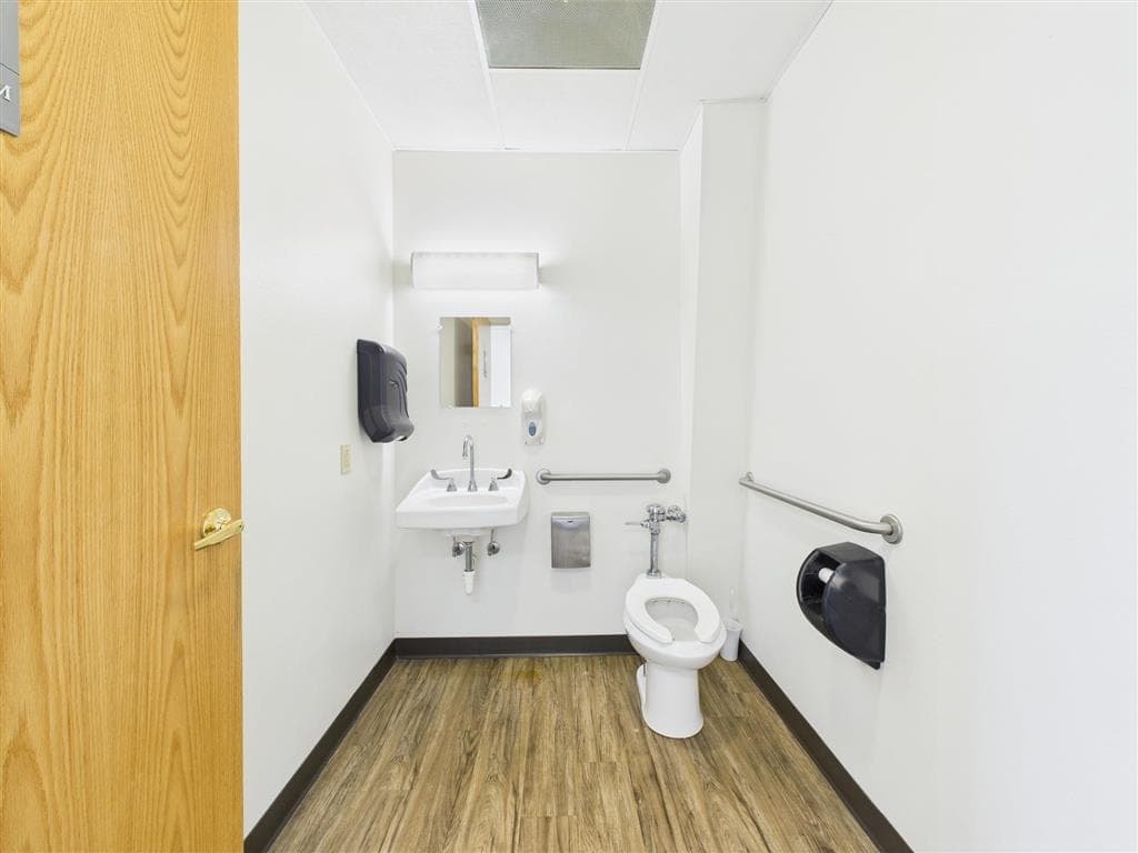 156 N 6th St — photo 20 of 24