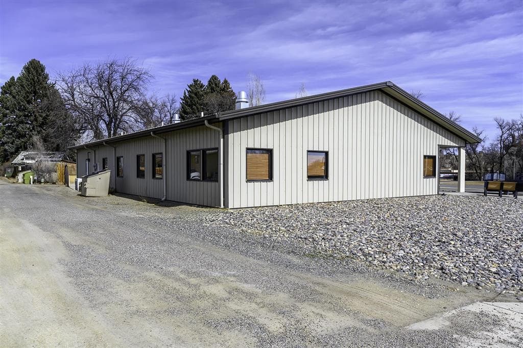 156 N 6th St — photo 5 of 24