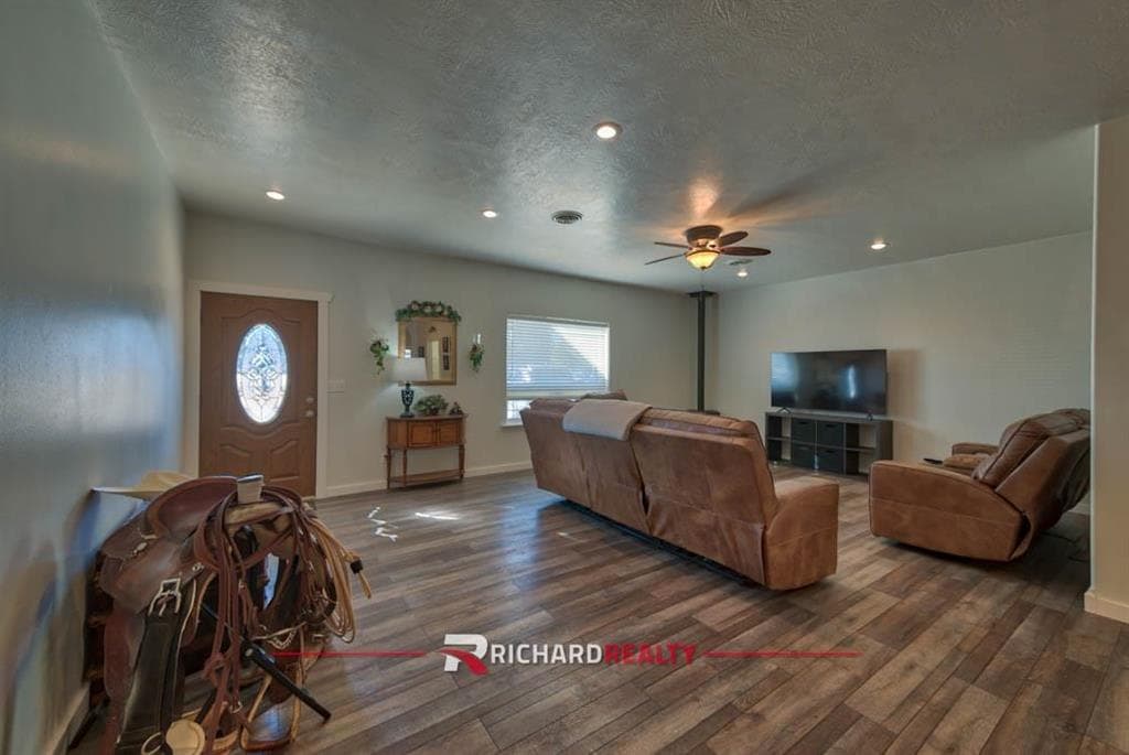 1101 Lane 11 — photo 16 of 25