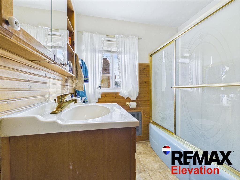 505 N Bernard St — photo 14 of 25