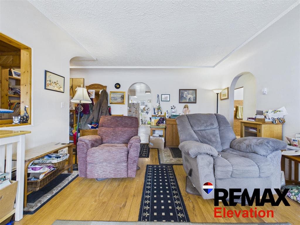 505 N Bernard St — photo 5 of 25