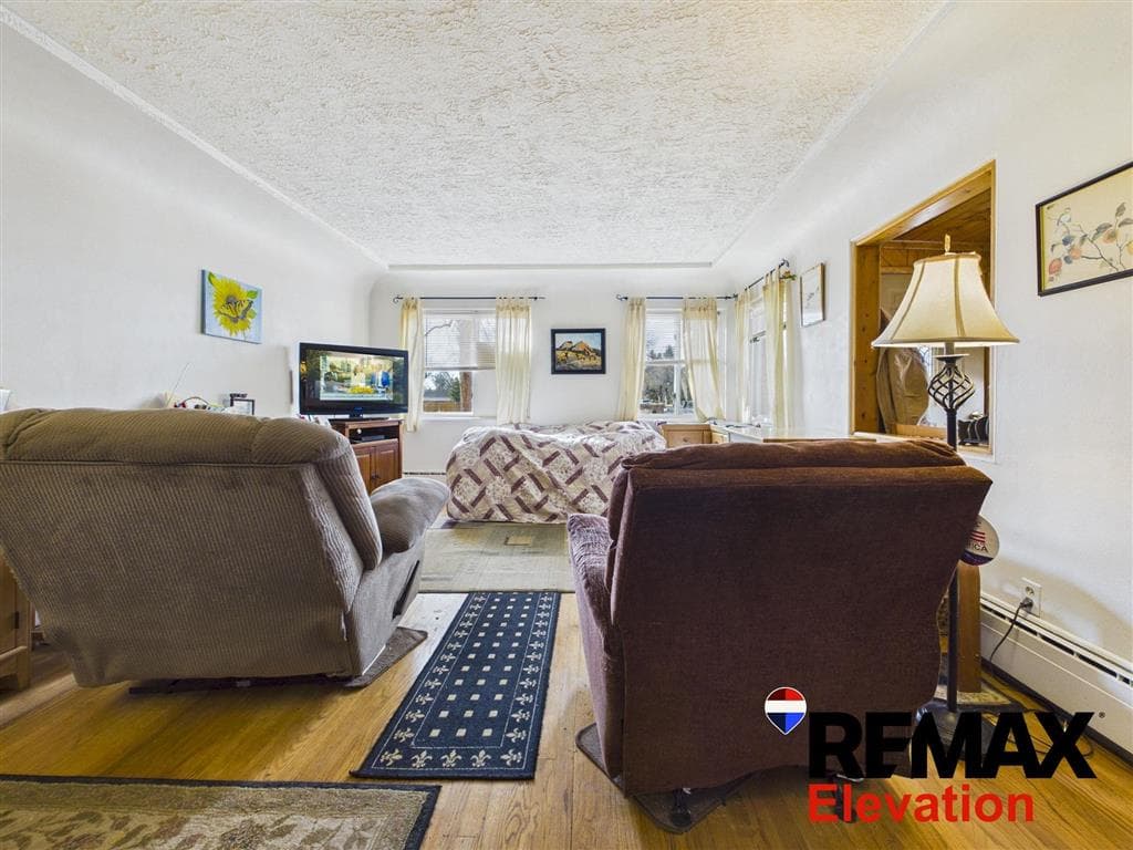 505 N Bernard St — photo 6 of 25