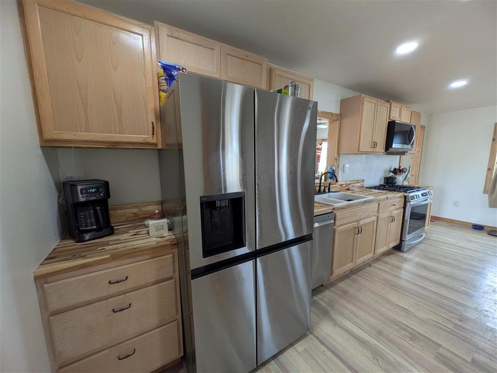 524 Birch St — photo 8 of 20