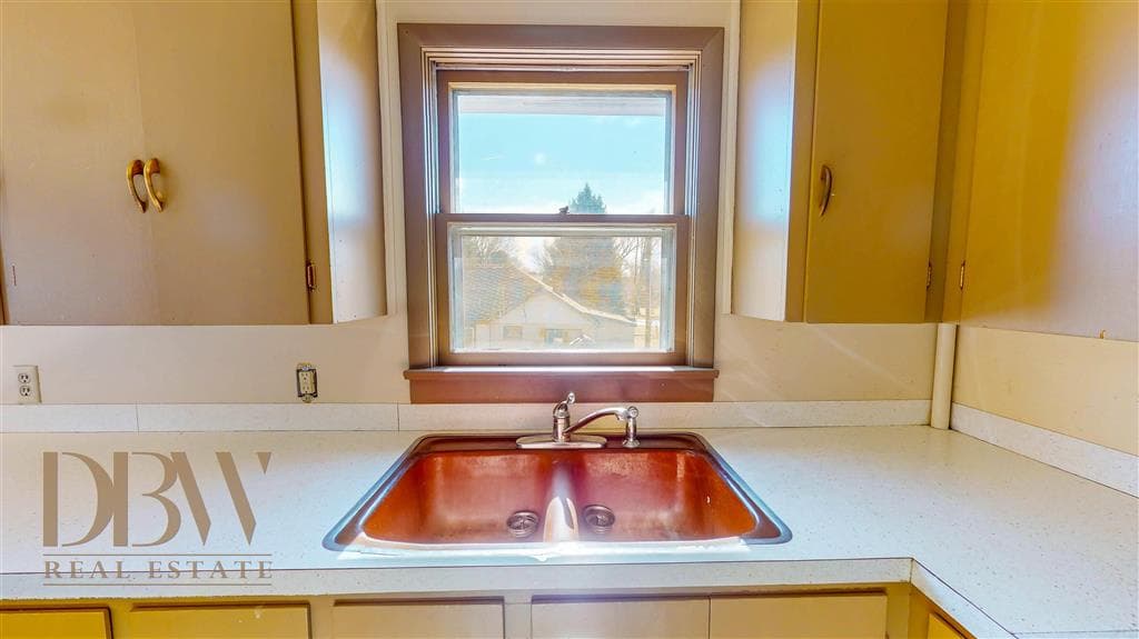 218 Elk St Elk St — photo 7 of 25