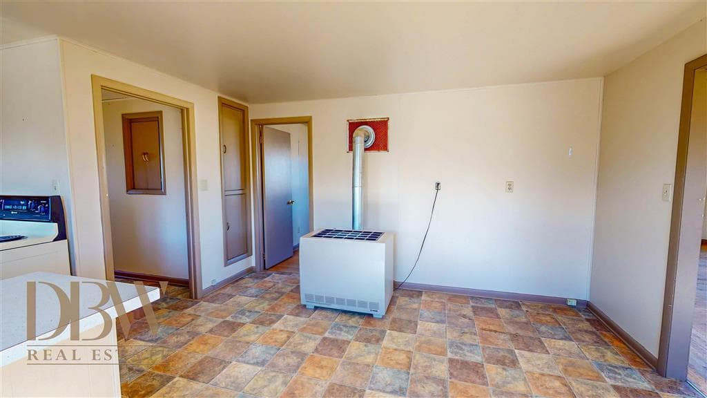 218 Elk St Elk St — photo 10 of 25