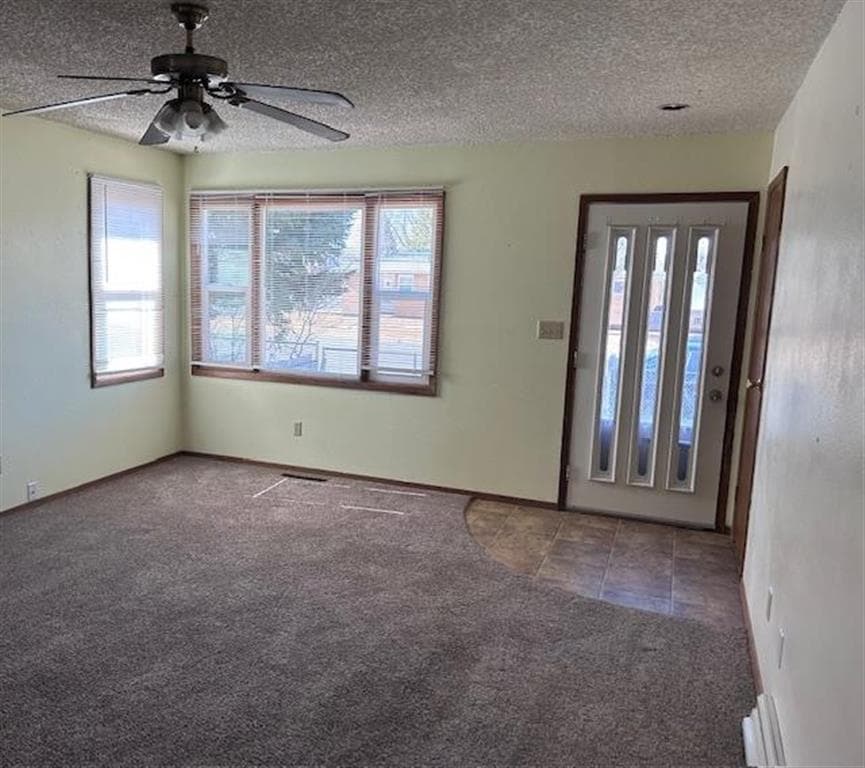 615 N Day St — photo 2 of 10