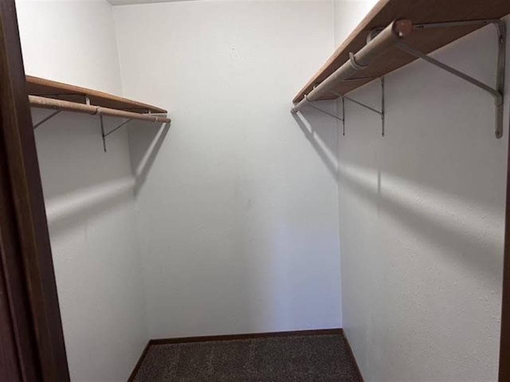 615 N Day St — photo 8 of 13