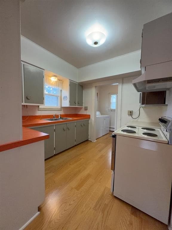 1320 Salsbury Ave — photo 3 of 21