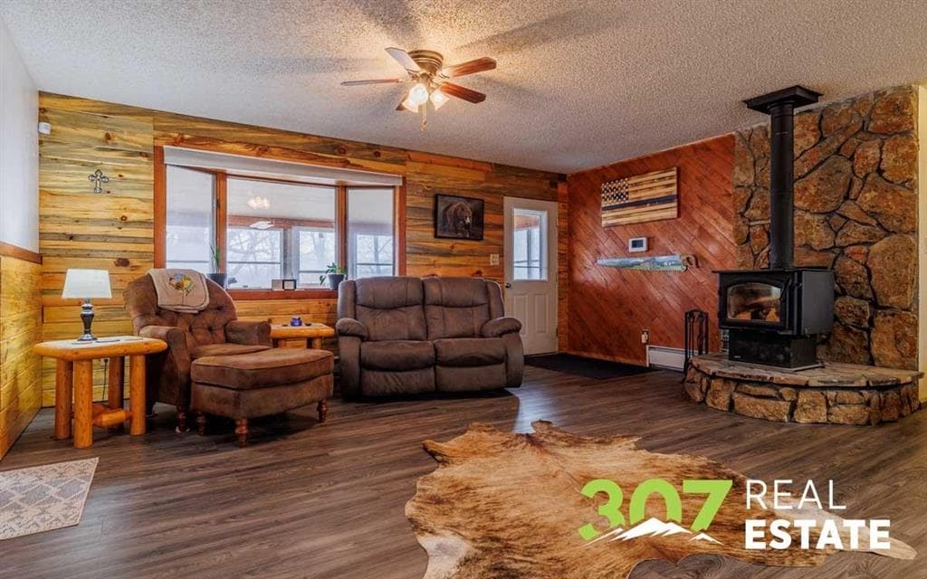 944 Saddle Ct — photo 5 of 25