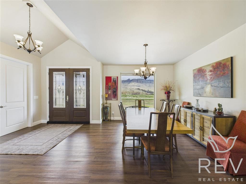 108 Stillwater Dr — photo 17 of 25