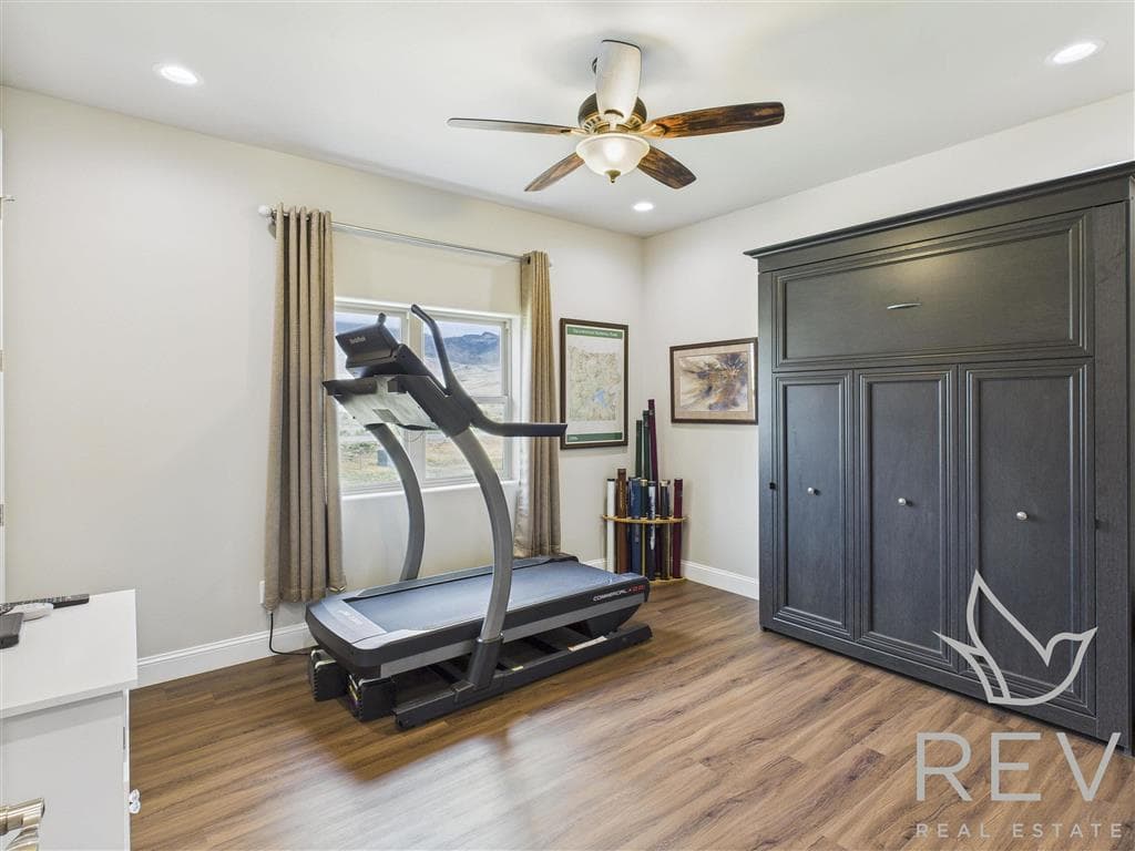 108 Stillwater Dr — photo 22 of 25