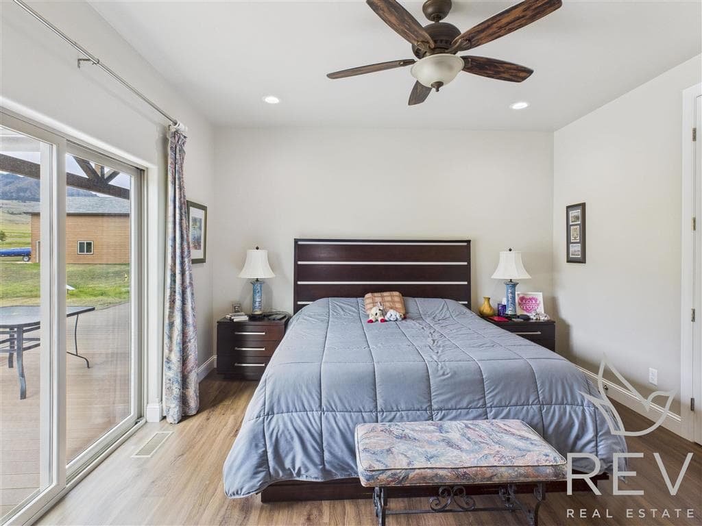 108 Stillwater Dr — photo 23 of 25