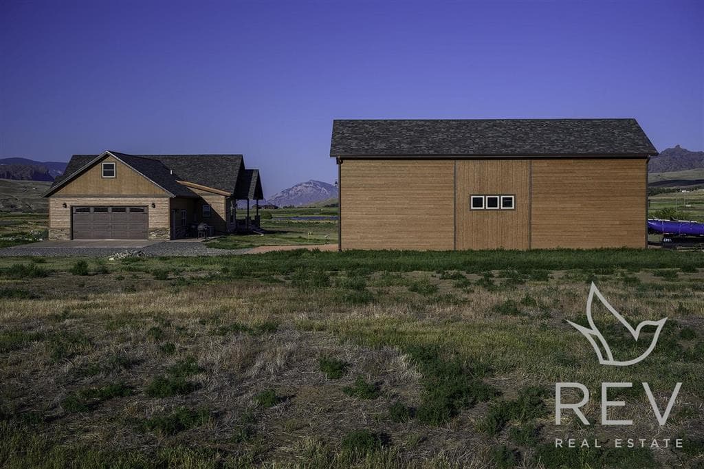 108 Stillwater Dr — photo 6 of 25