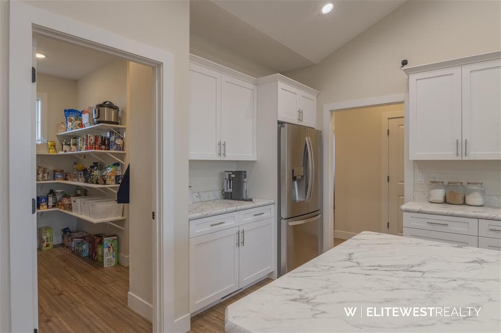 30 E 10th St — photo 16 of 25