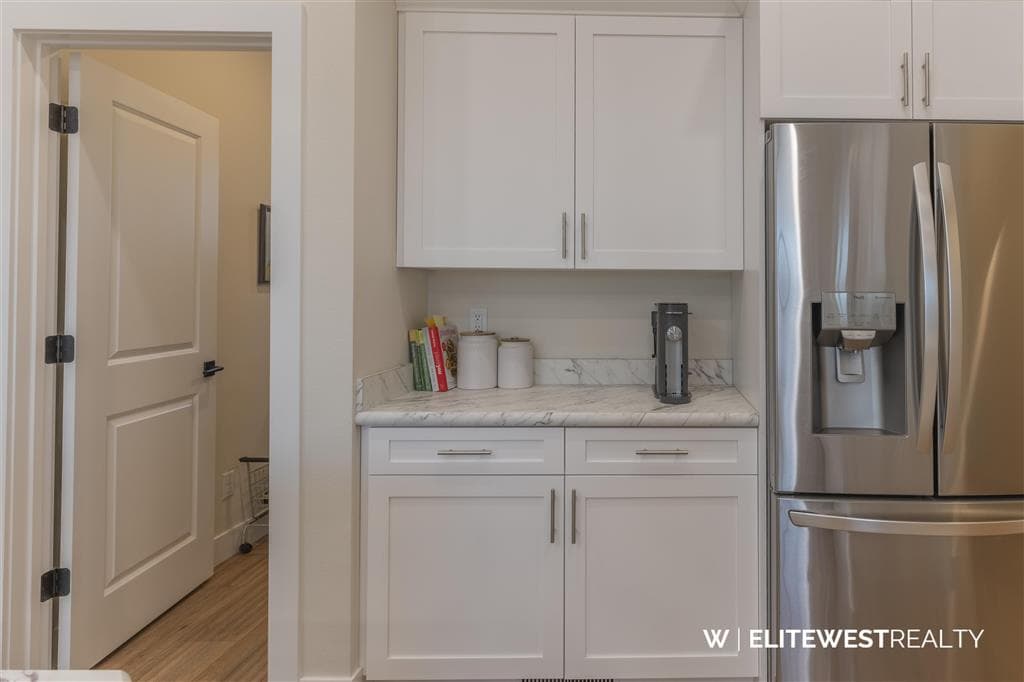 30 E 10th St — photo 18 of 25