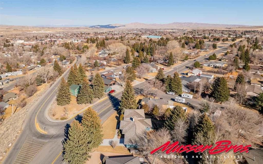 920 Skyline Dr — photo 14 of 25