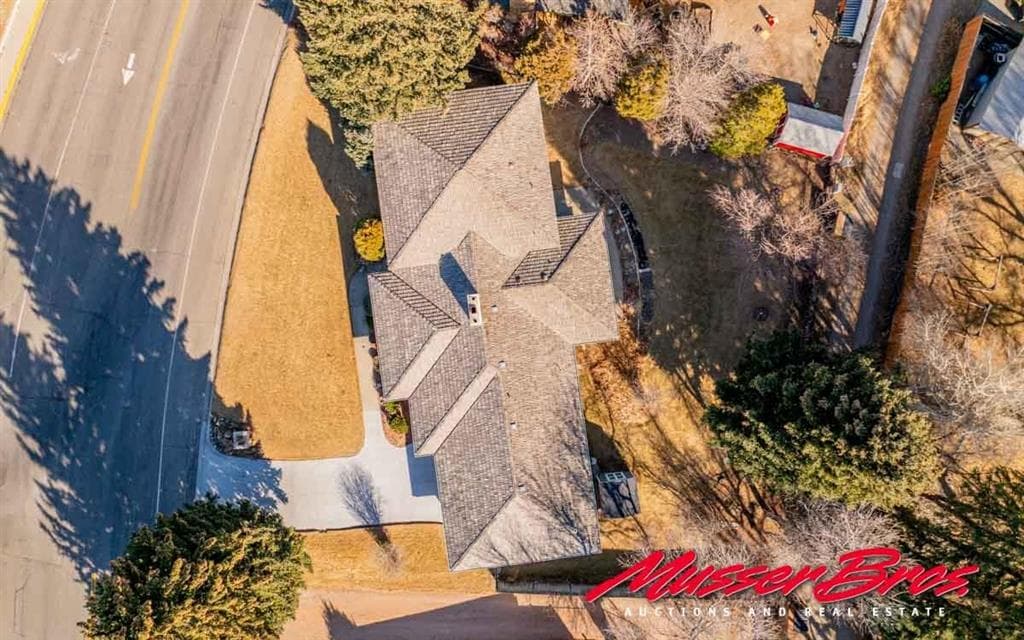 920 Skyline Dr — photo 15 of 25