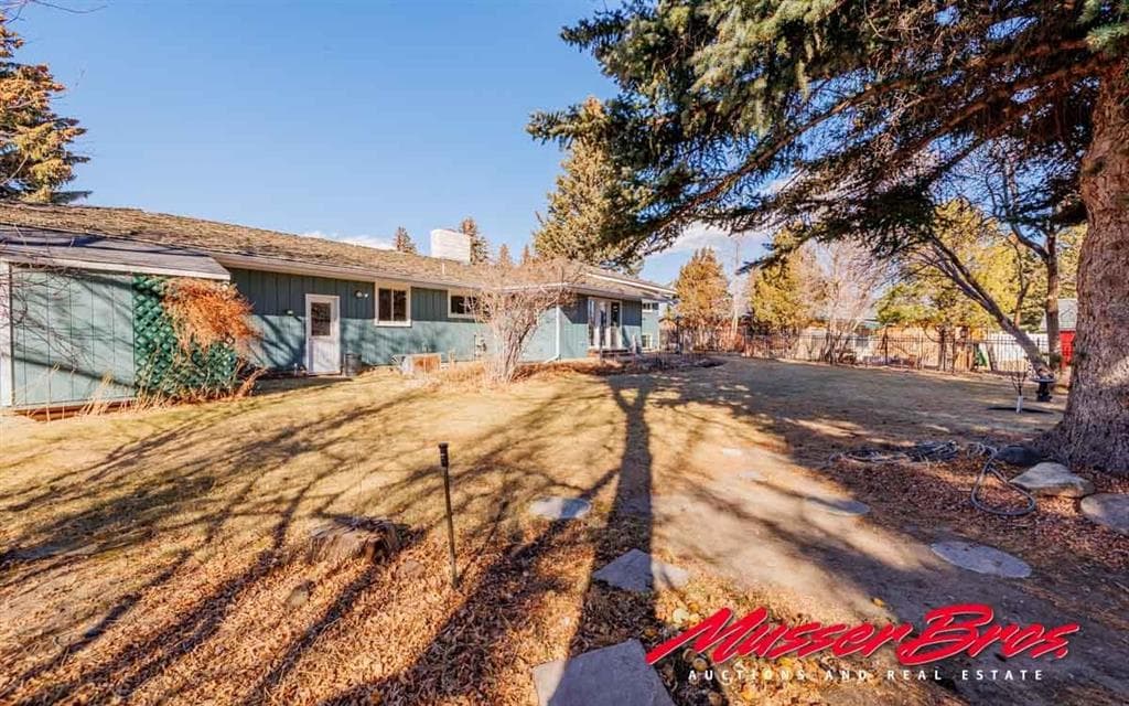 920 Skyline Dr — photo 8 of 25