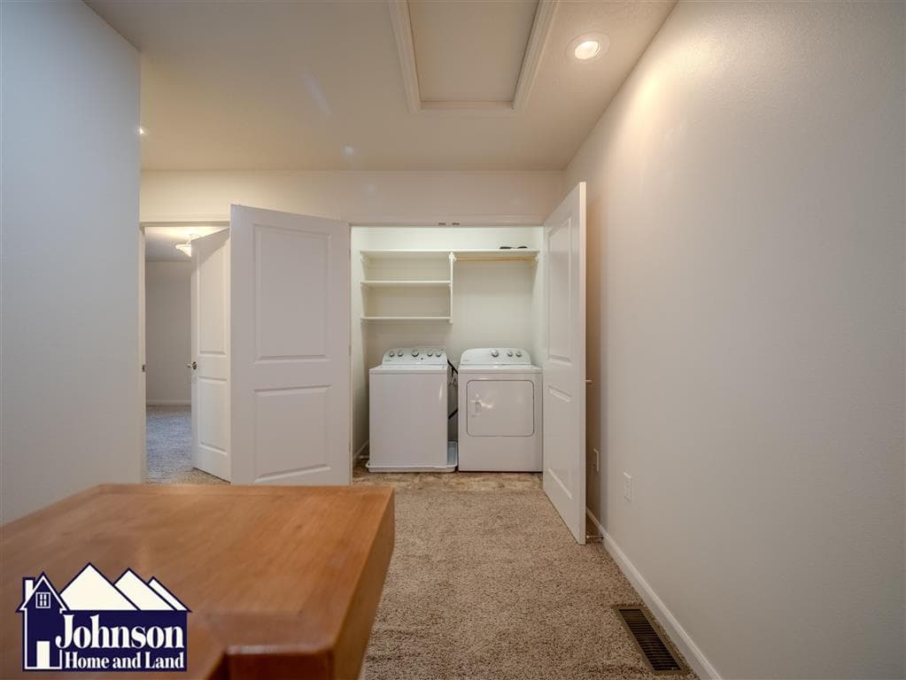 227 S Division St — photo 18 of 25