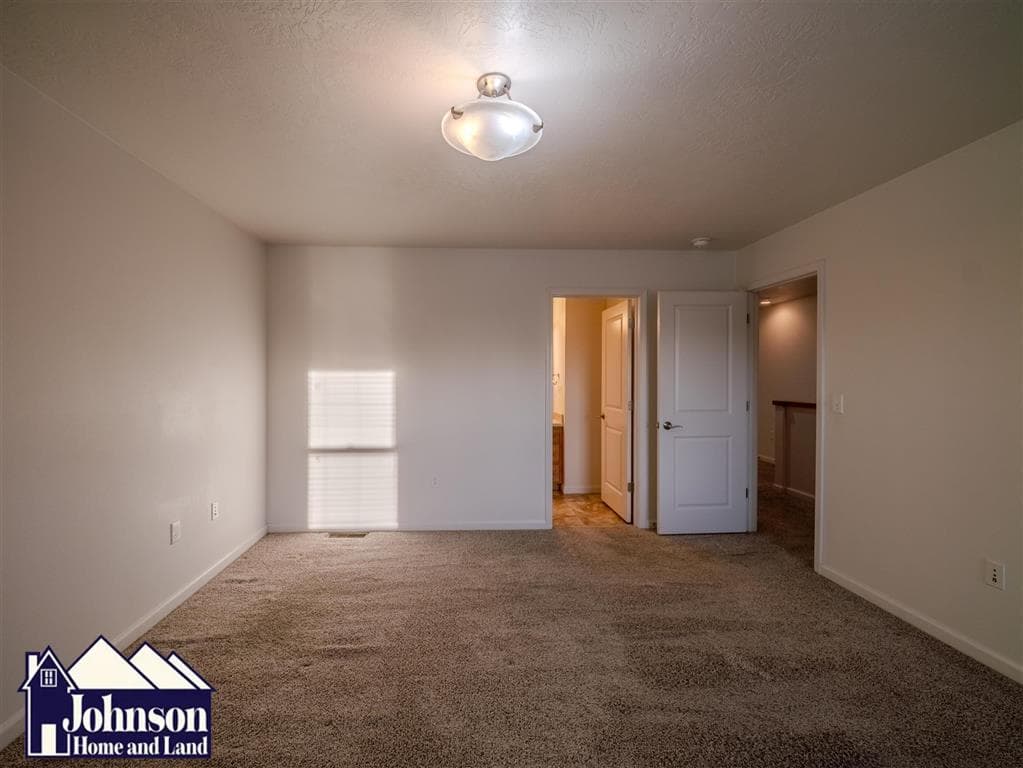 227 S Division St — photo 21 of 25