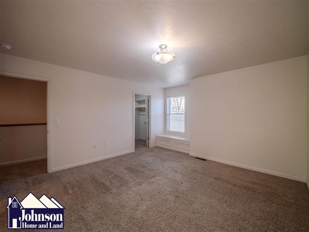 227 S Division St — photo 23 of 25