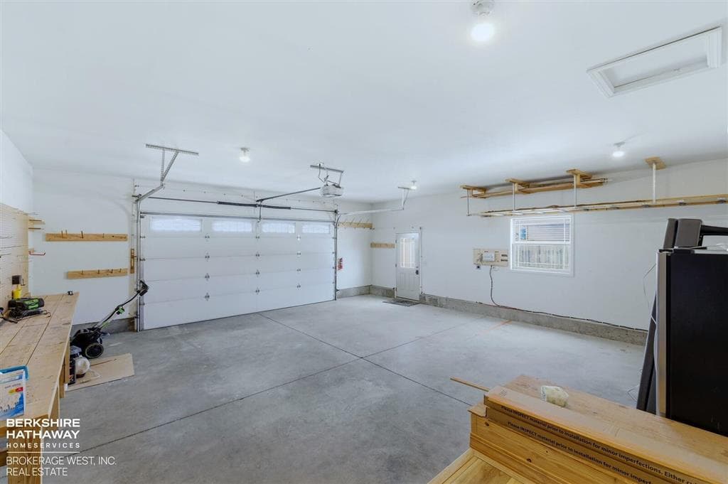 3120 E Avenue — photo 21 of 25