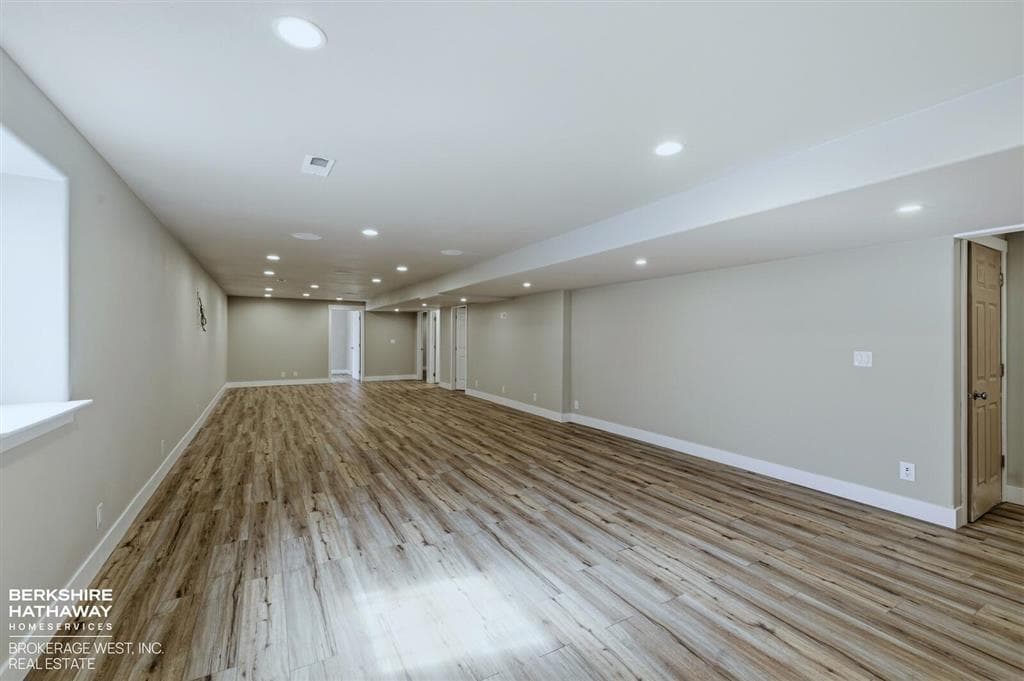 3120 E Avenue — photo 23 of 25