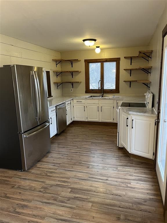 2525 Central Ave — photo 5 of 8