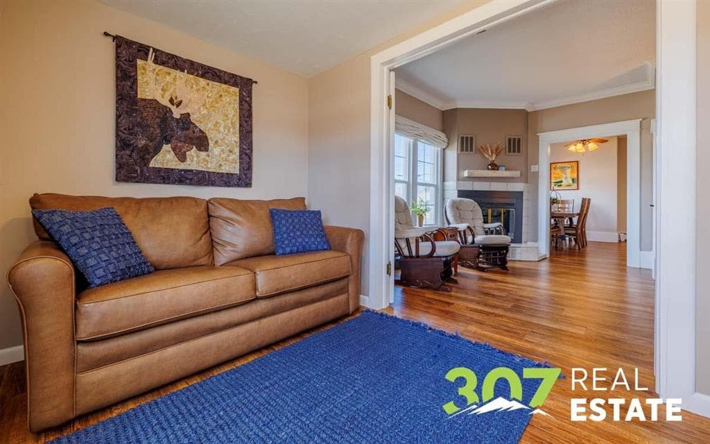 375 N Bent St — photo 3 of 25