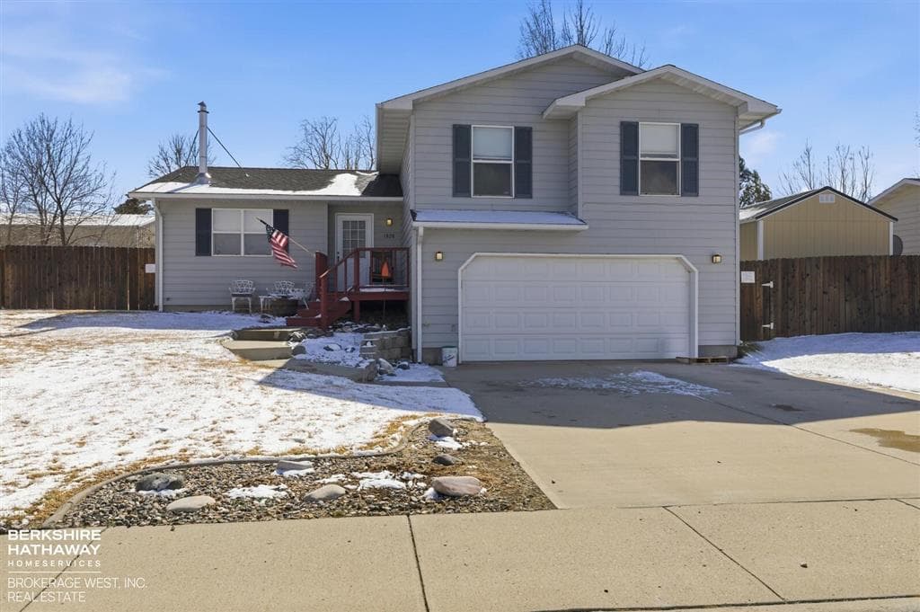 1026 River View Dr — photo 14 of 25