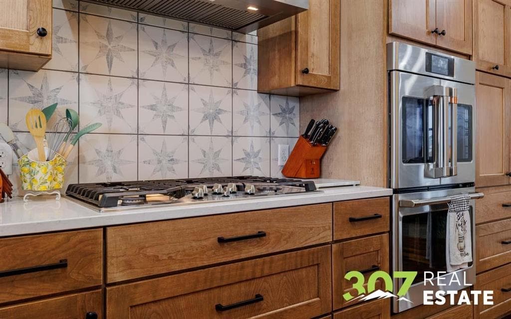 1090 Morning Glory Ln — photo 16 of 25