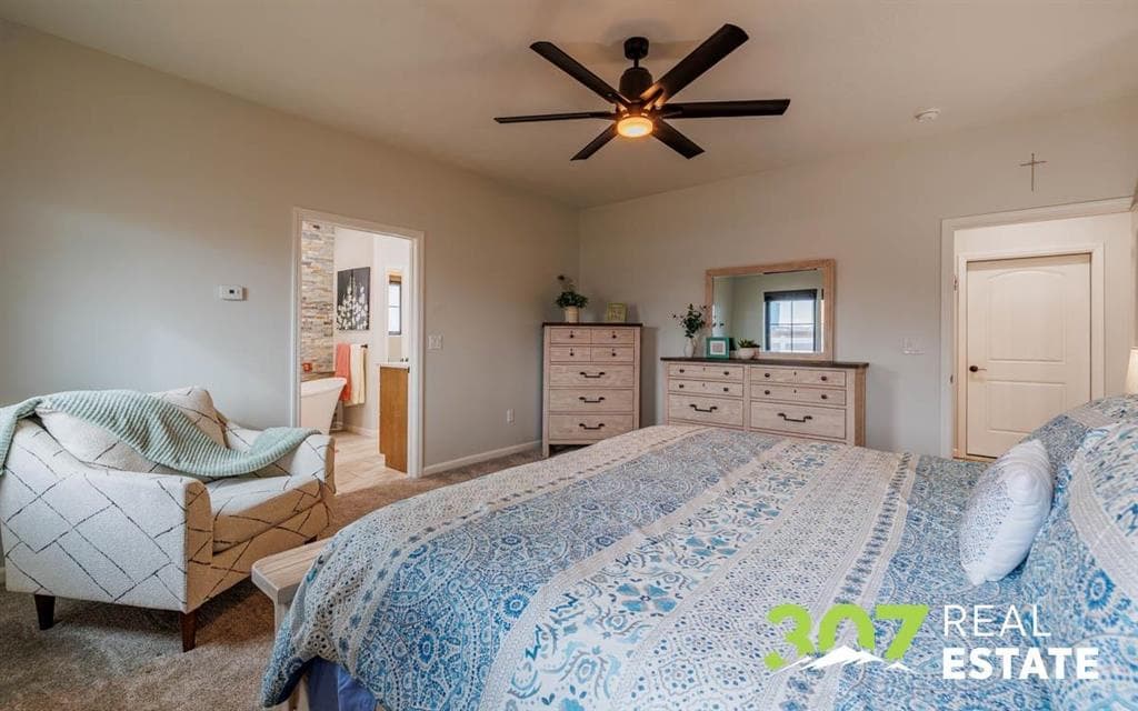 1090 Morning Glory Ln — photo 19 of 25