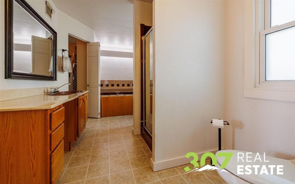 637 19th St — photo 14 of 25