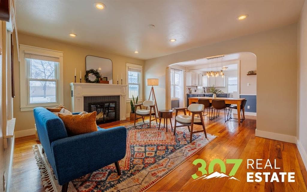 637 19th St — photo 8 of 25