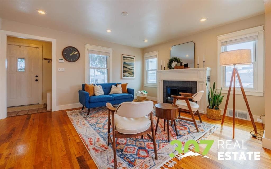 637 19th St — photo 10 of 25