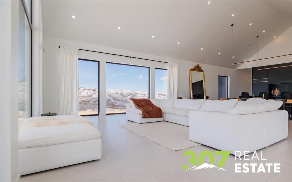 62 Skull Creek Dr — photo 12 of 25