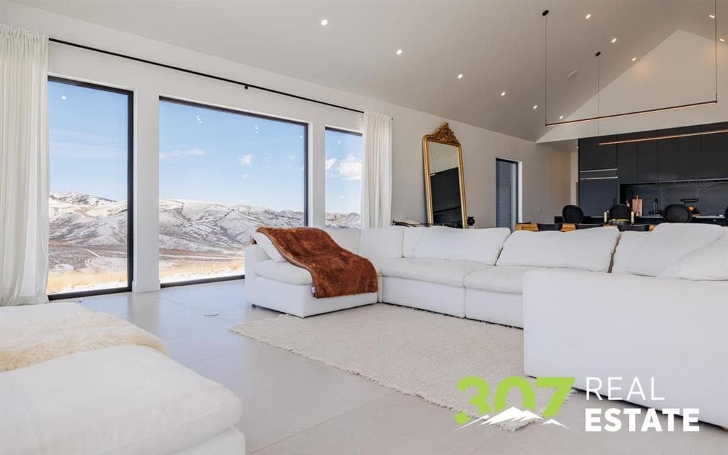 62 Skull Creek Dr — photo 13 of 25