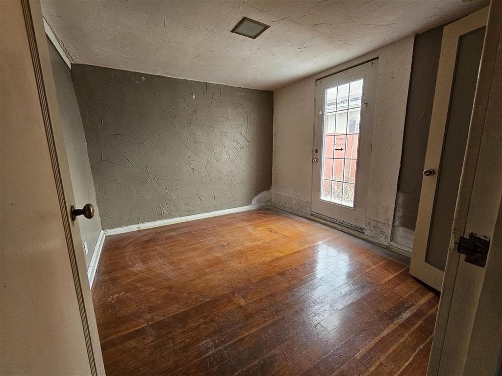 721 Broadway St — photo 14 of 20