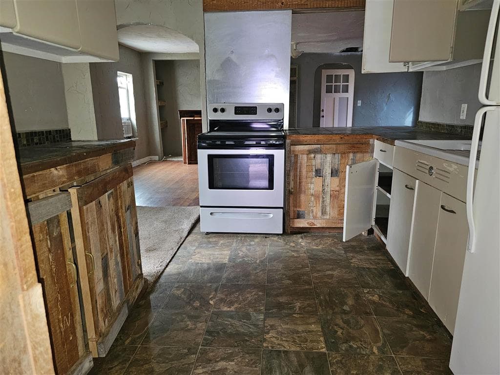 721 Broadway St — photo 18 of 20