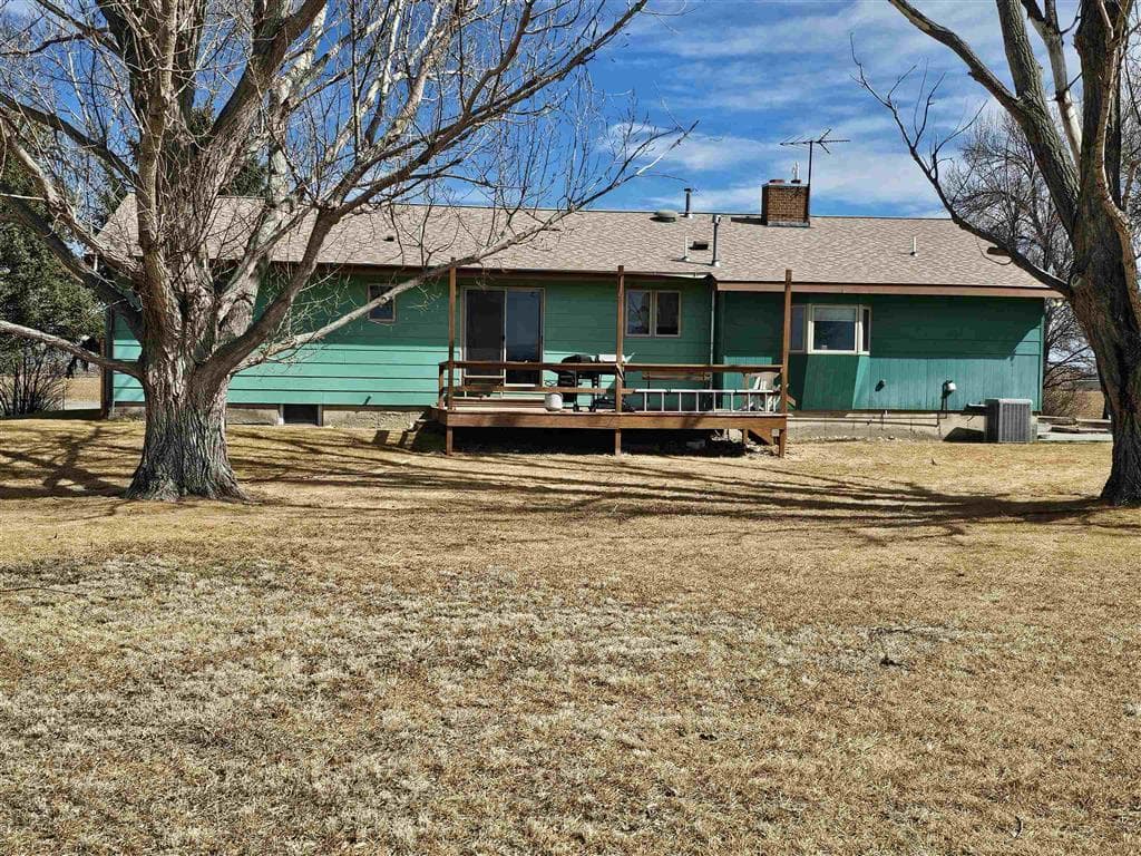 1670 Sesame St — photo 5 of 25