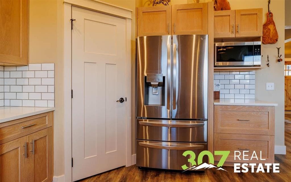 3031 Hardpan Ave — photo 6 of 25